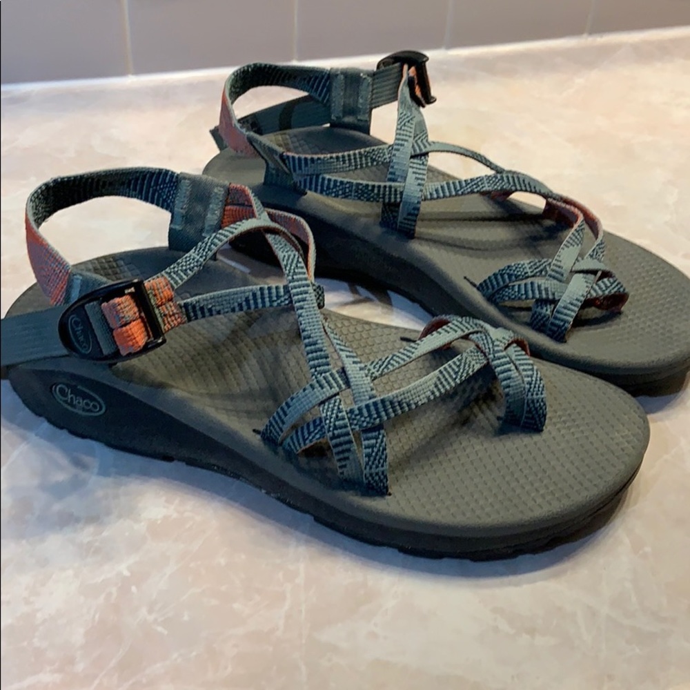 ❌SOLD❌women’s chacos cloud z2 wide